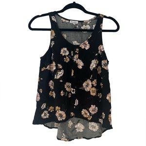 Small black tank with flowers